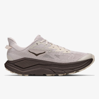 Hoka Challenger8 