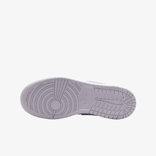 Nike AIR JORDAN 1 LOW BG 
