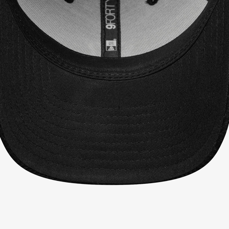 New Era CORD 9FORTY® MCROWN 