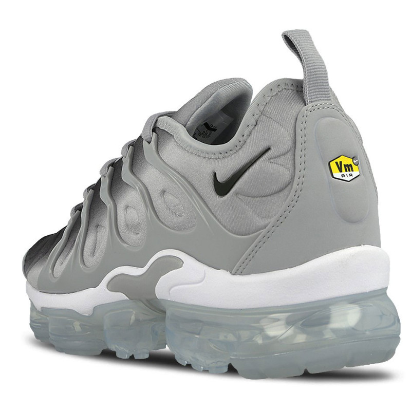 Nike AIR VAPORMAX PLUS 