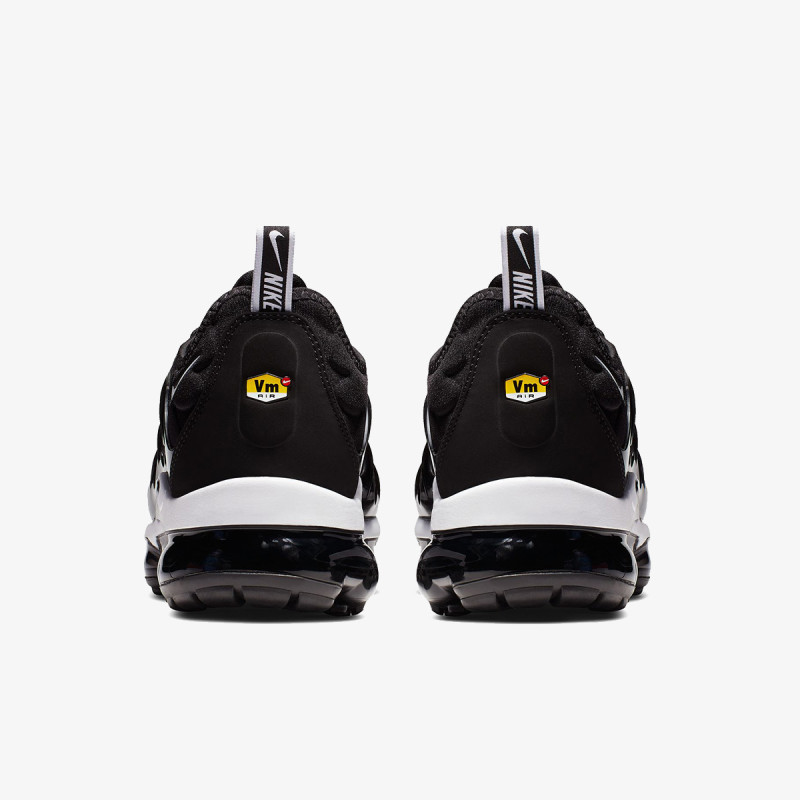 Nike AIR VAPORMAX PLUS 