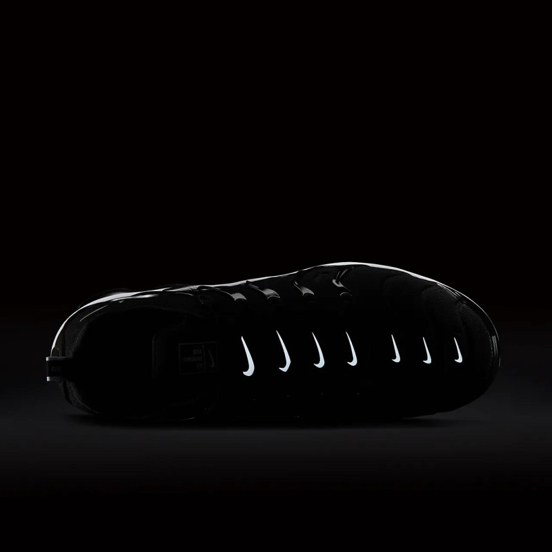 Nike AIR VAPORMAX PLUS 