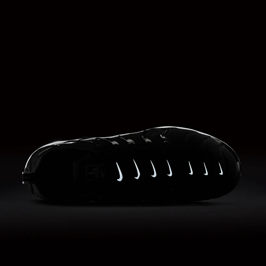 Nike AIR VAPORMAX PLUS 