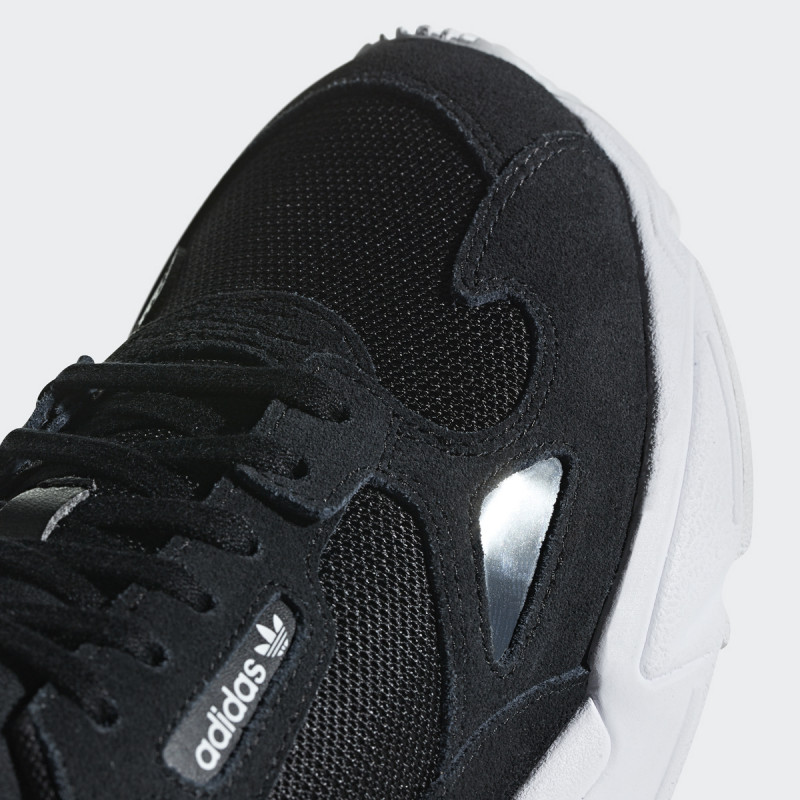 adidas FALCON W 