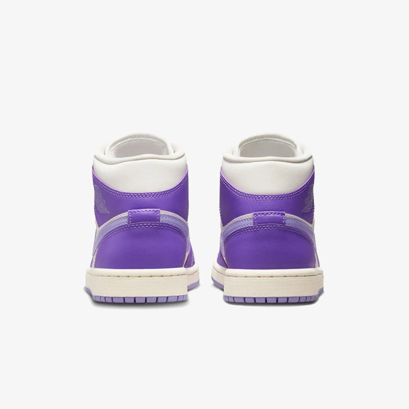 Nike WMNS AIR JORDAN 1 MID 