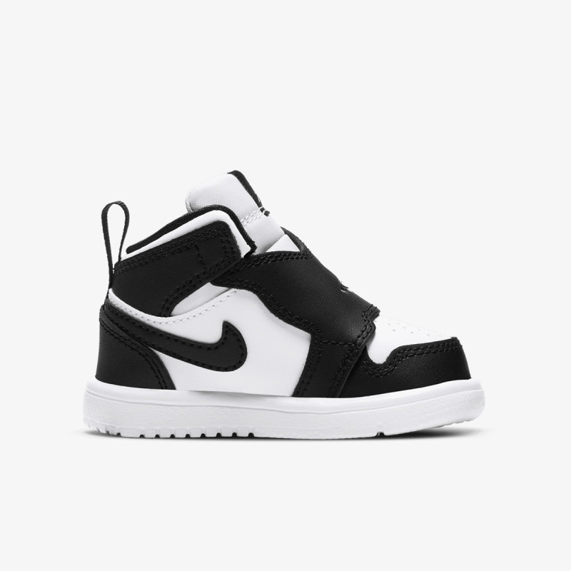 Nike SKY JORDAN 1 BT 