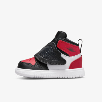 Nike SKY JORDAN 1 BT 