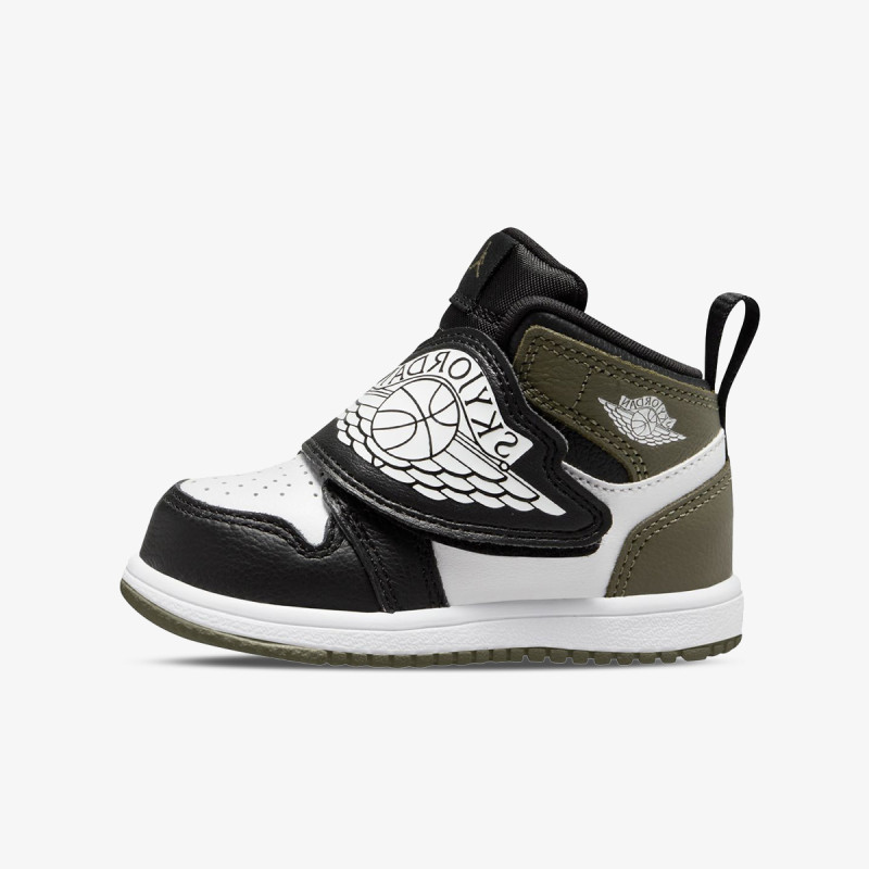 Nike Sky Jordan 1 