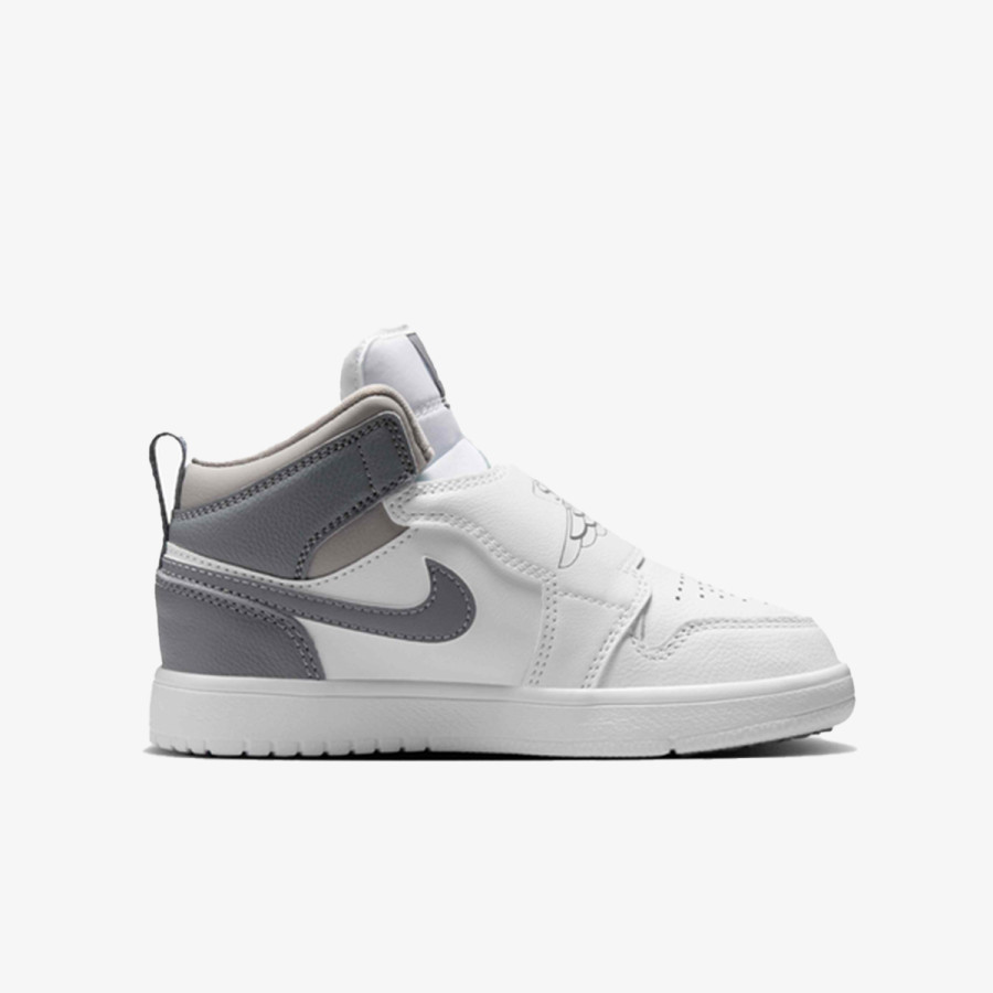 Nike SKY JORDAN 1 BP 