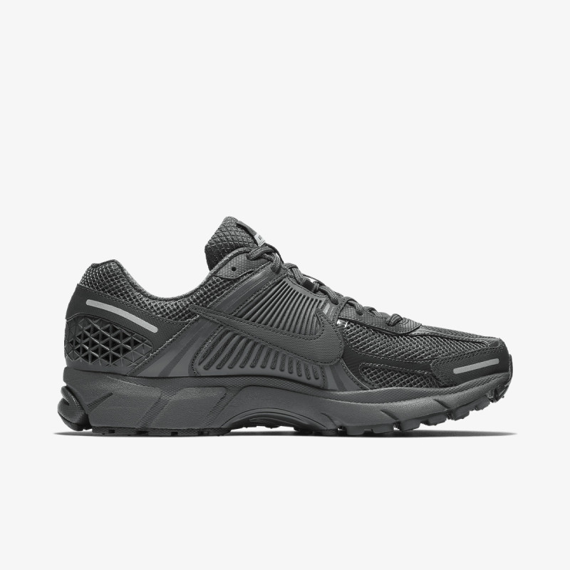 Nike NIKE ZOOM VOMERO 5 SP 