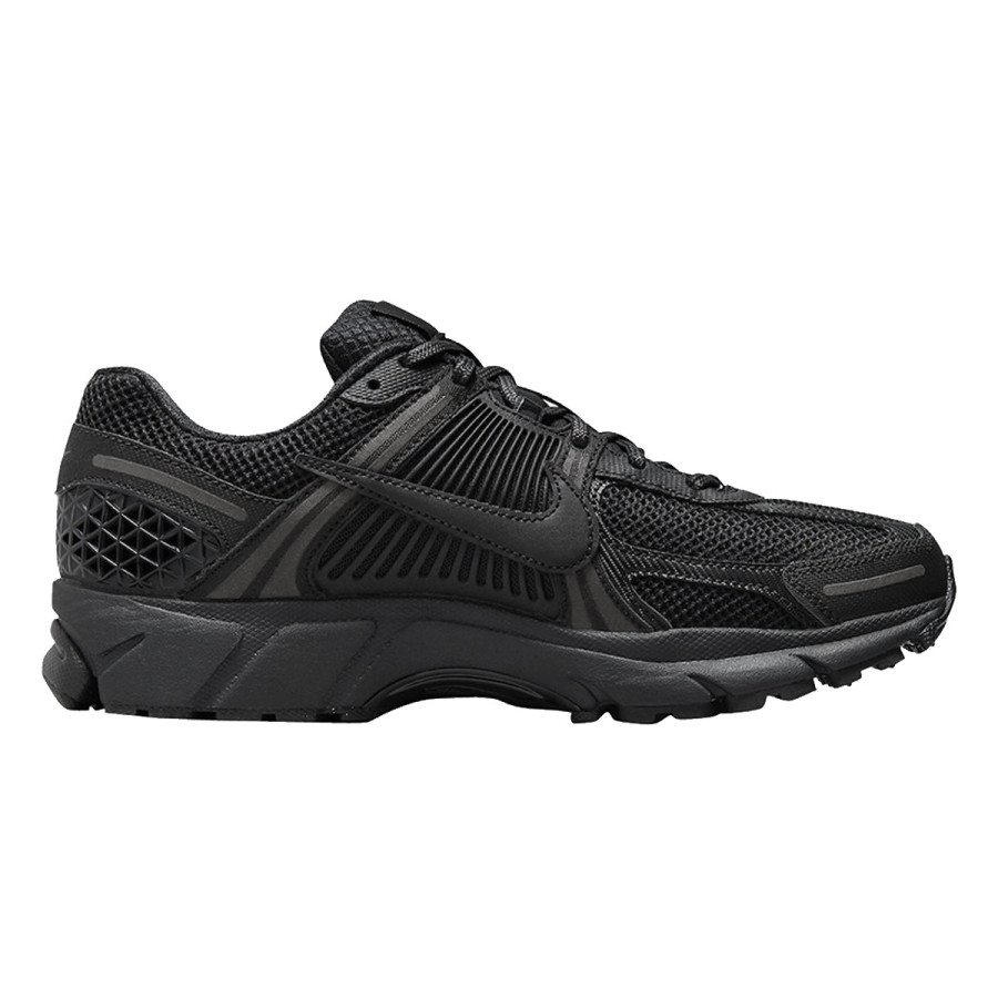 Nike NIKE ZOOM VOMERO 5 
