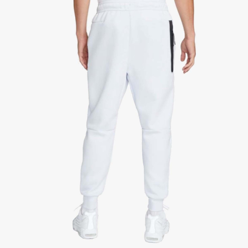 Nike Sportswear Tech 