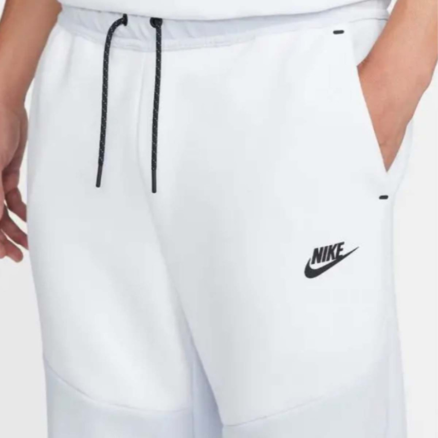 Nike Sportswear Tech 