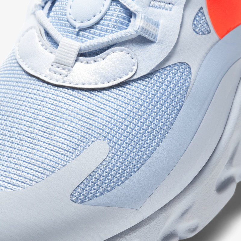 Nike WMNS NIKE AIR MAX 270 REACT 