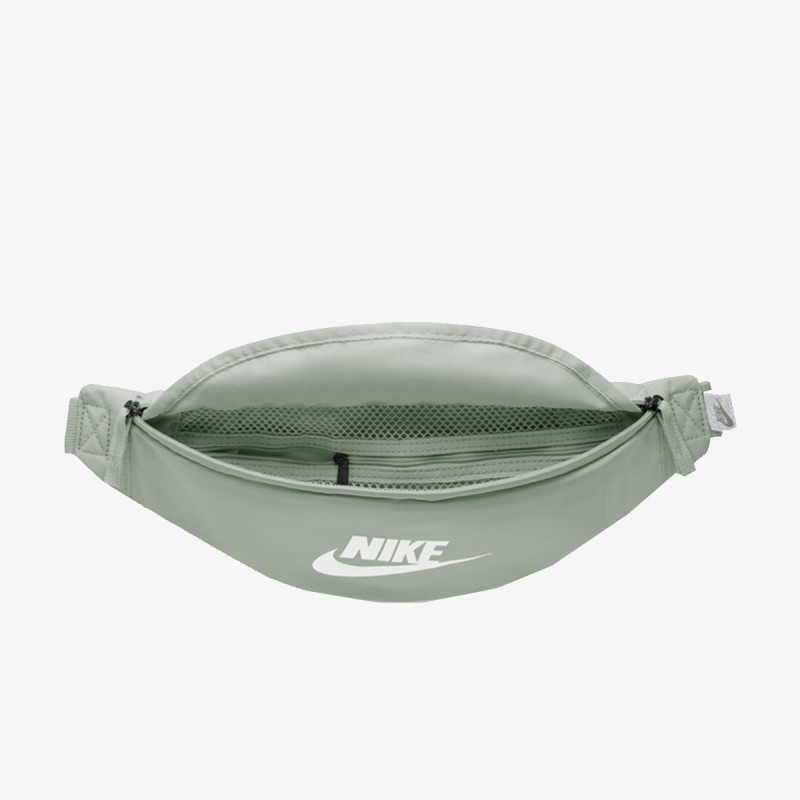 Nike Heritage 
