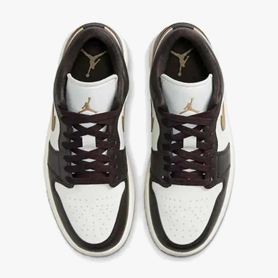 Nike WMNS AIR JORDAN 1 LOW 
