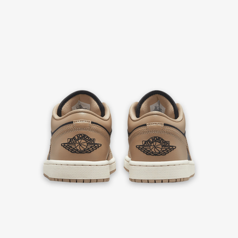 Nike AIR JORDAN 1 LOW 
