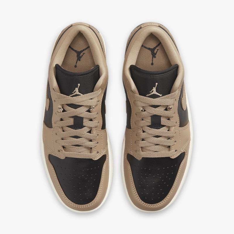 Nike AIR JORDAN 1 LOW 