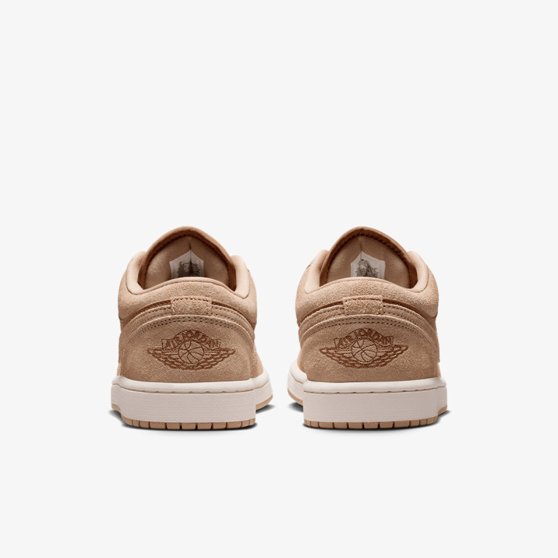 Nike WMNS AIR JORDAN 1 LOW 
