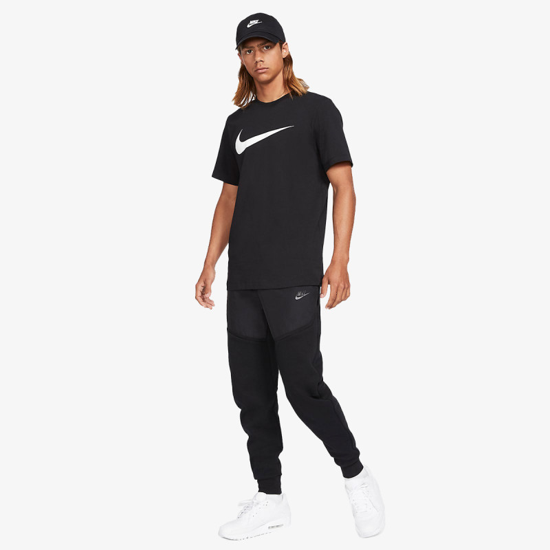 Nike Sportswear Icon 