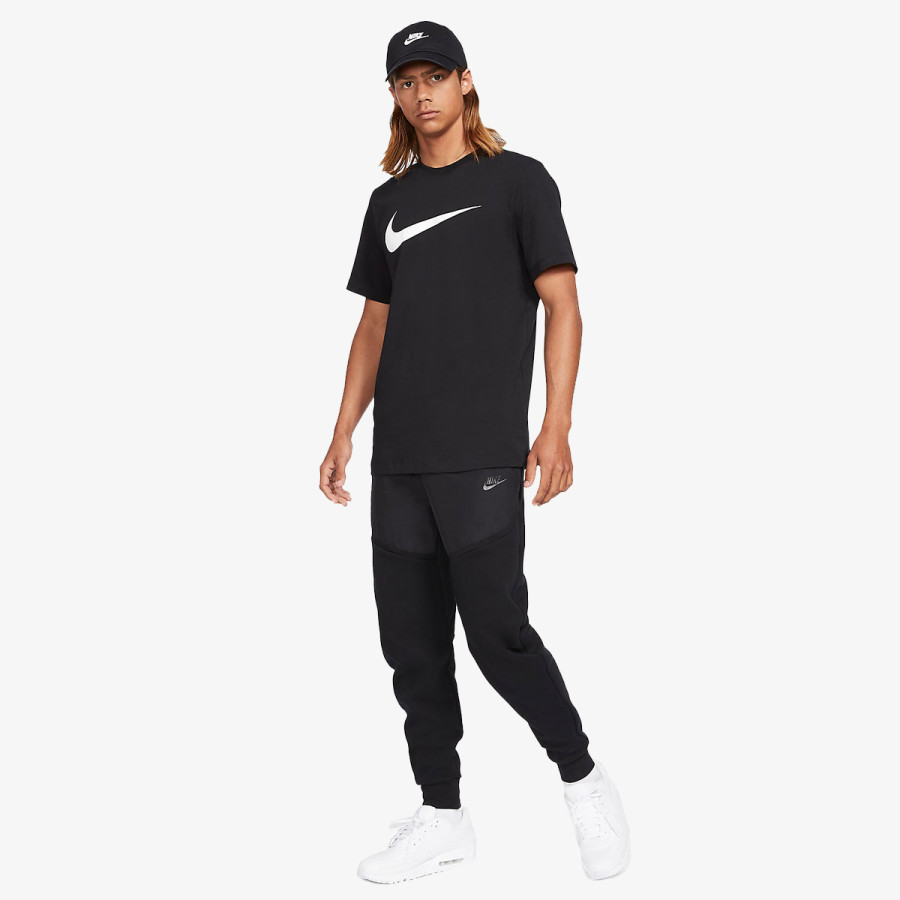 Nike Sportswear Icon 