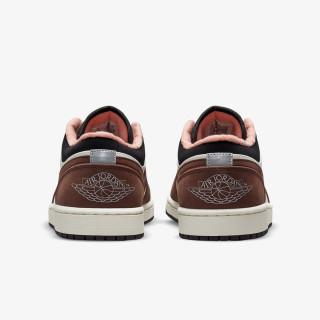 Nike Air Jordan 1 Low SE 