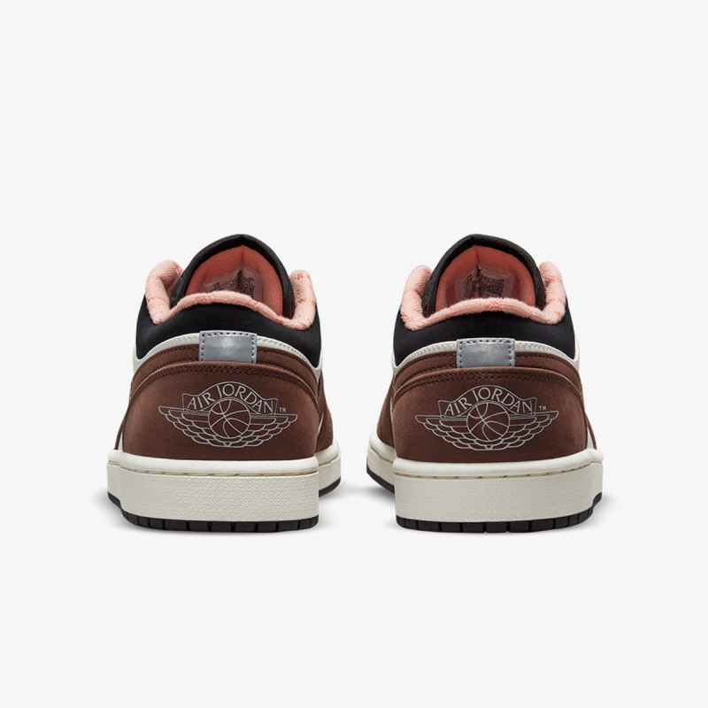 Nike Air Jordan 1 Low SE 