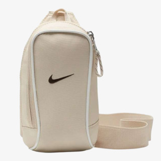 Nike Essentials 
