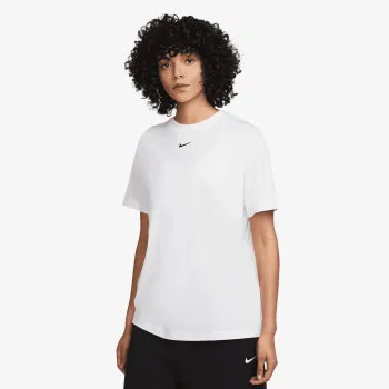 Nike W NSW ESSNTL TEE BF LBR 