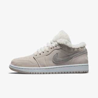 Nike WMNS AIR JORDAN 1 LOW SE V2 