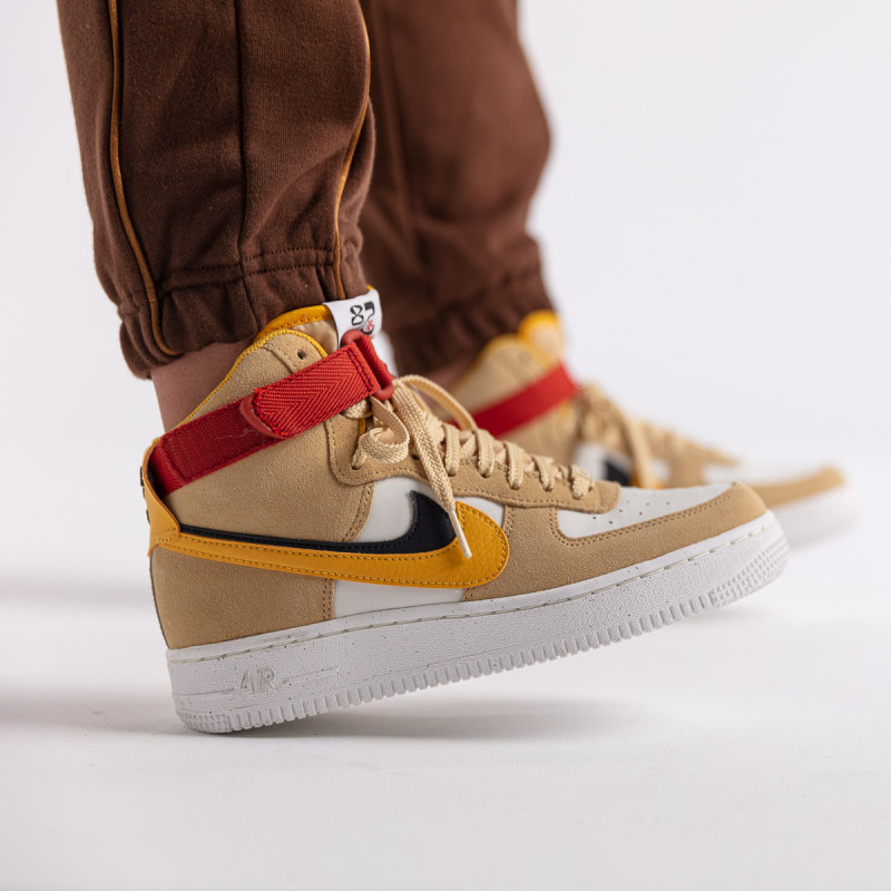 Nike AIR FORCE 1 HI SE 