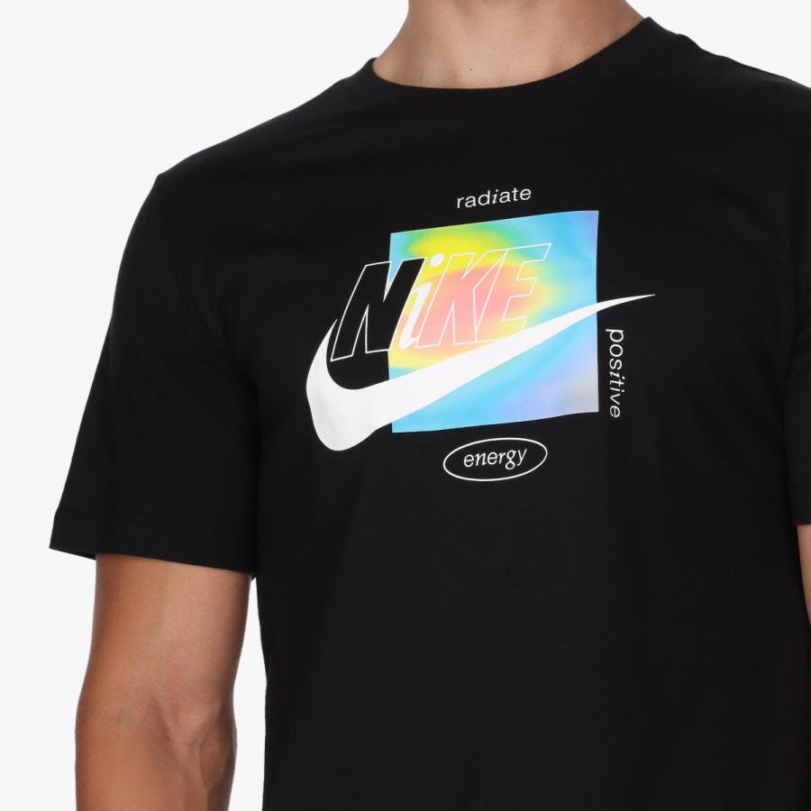 Nike Sportswear High Brand Read 