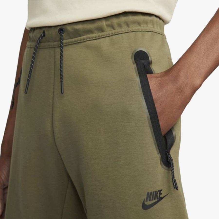 Nike Sportswear Tech Fleece 