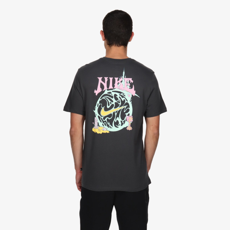 Nike Sportswear 