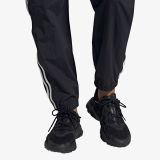 adidas OZWEEGO 