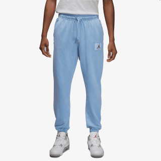 Nike Essentials 