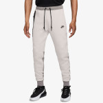 Nike Tech Fleece 