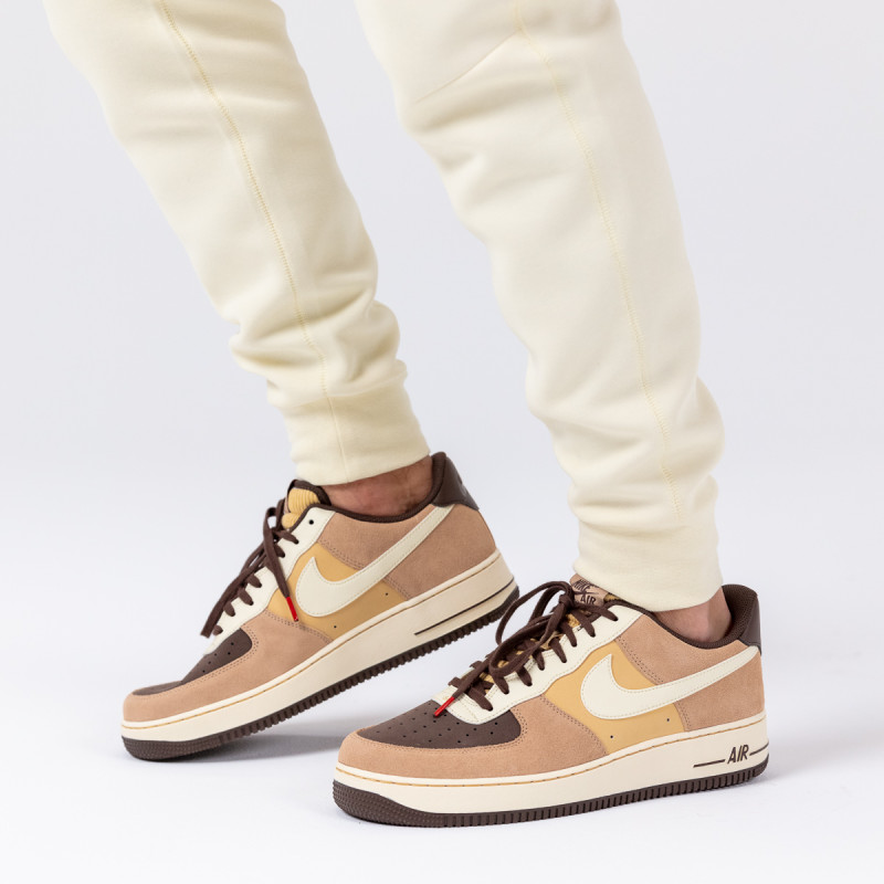 Nike Air Force 1 '07 LV8 