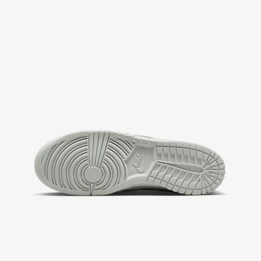 Nike DUNK LOW LX BG 
