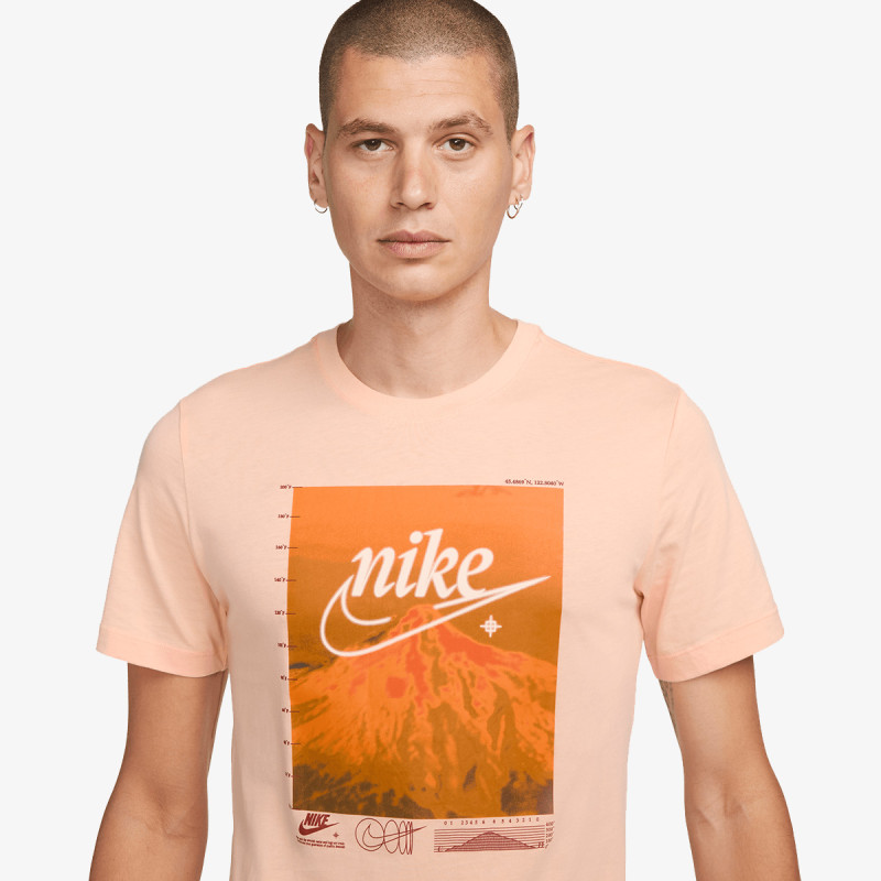 Nike Sportswear 