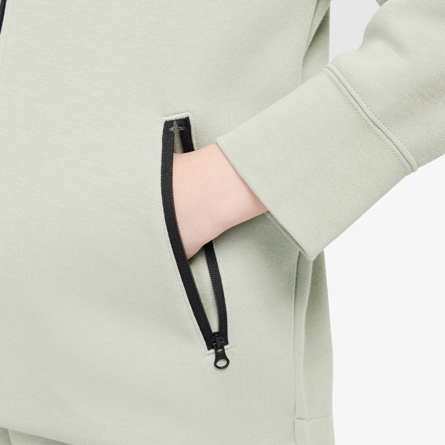 Nike Tech Fleece 