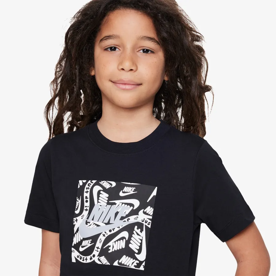 Nike K NSW TEE CLUB SESONAL HBR GFX 