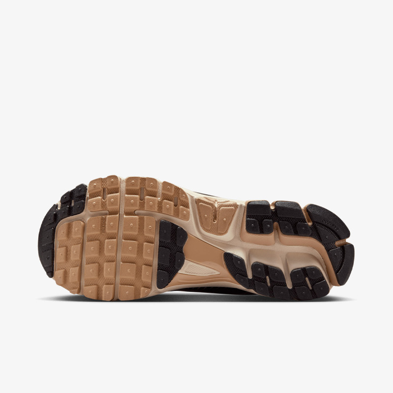 Nike W NIKE ZOOM VOMERO 5 