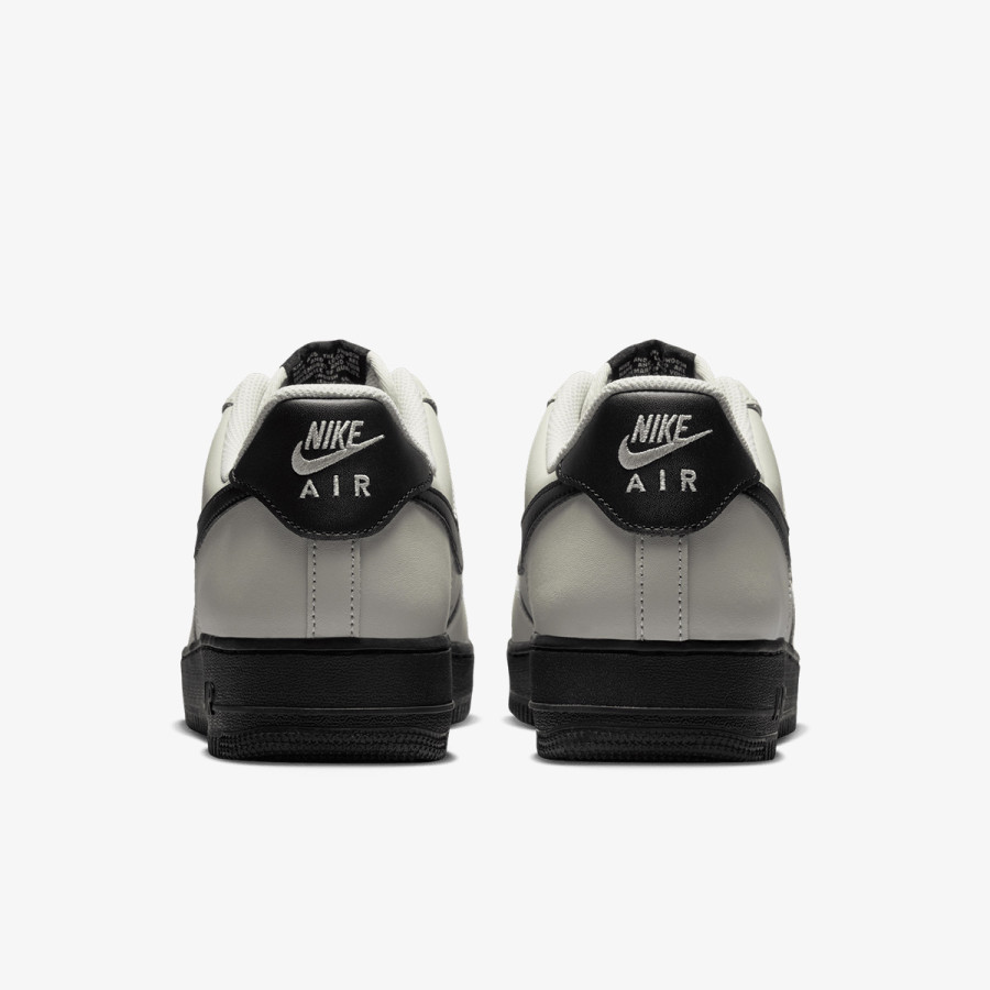 Nike AIR FORCE 1 '07 