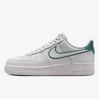 Nike AIR FORCE 1 '07 LV8 CP 