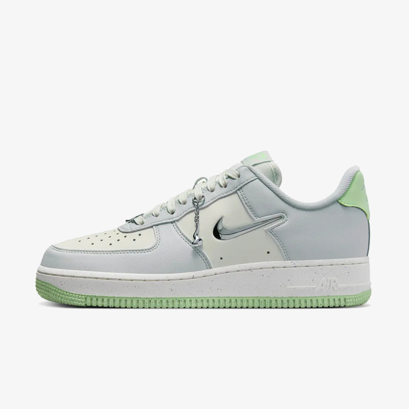 Nike Air Force 1 '07 