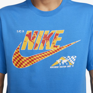 Nike Sportswear 