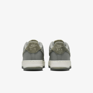 Nike Air Force 1 LV8 