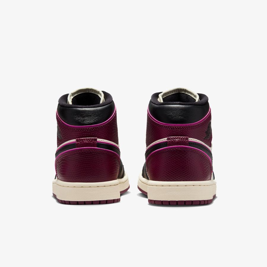 Nike WMNS AIR JORDAN 1 MID SE 