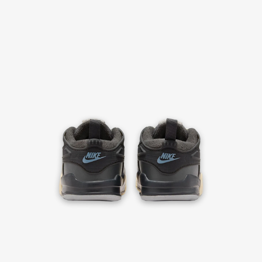 Nike Air Jordan 4 RM 